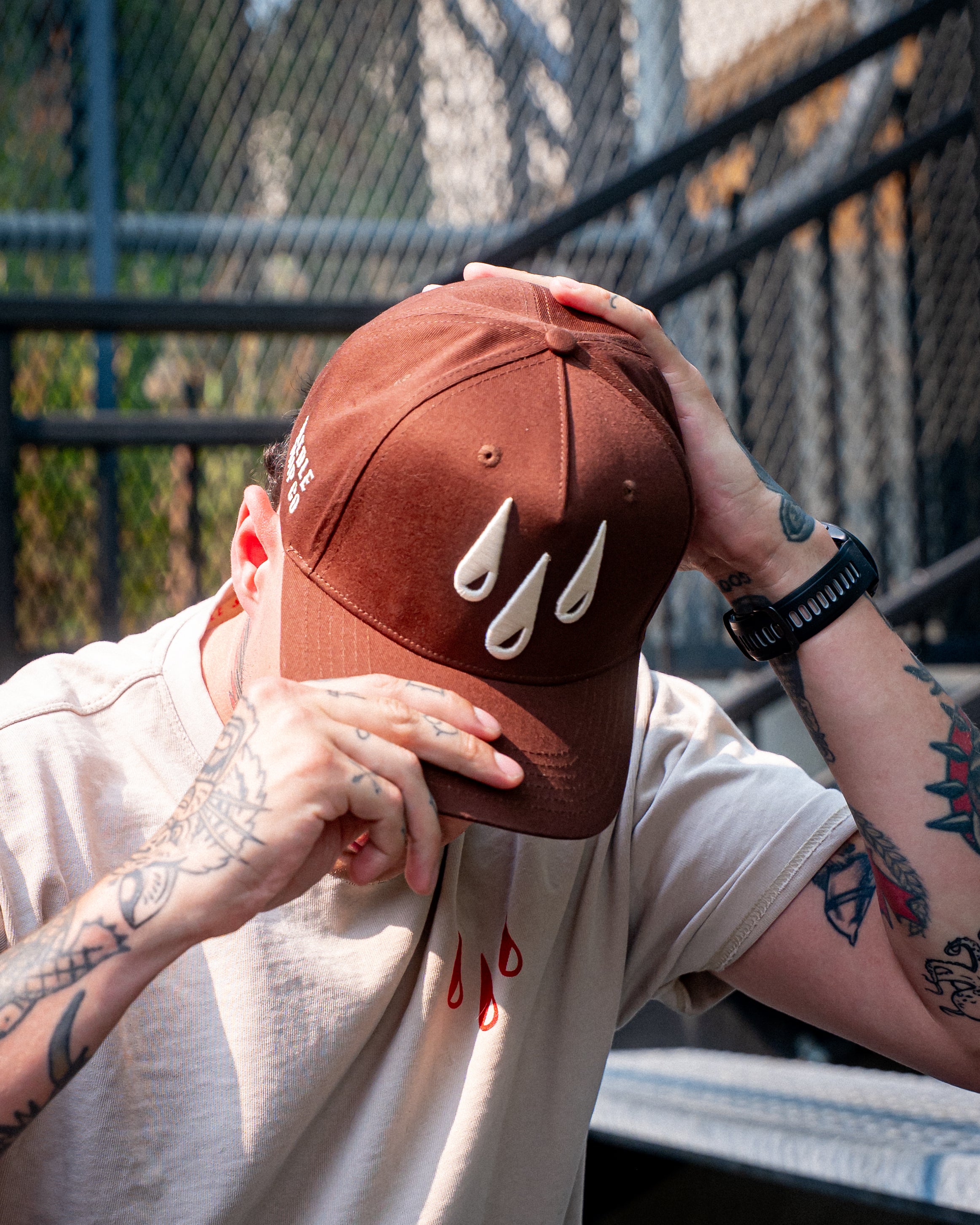 3 Drops Signature Snapback - Dark Brown