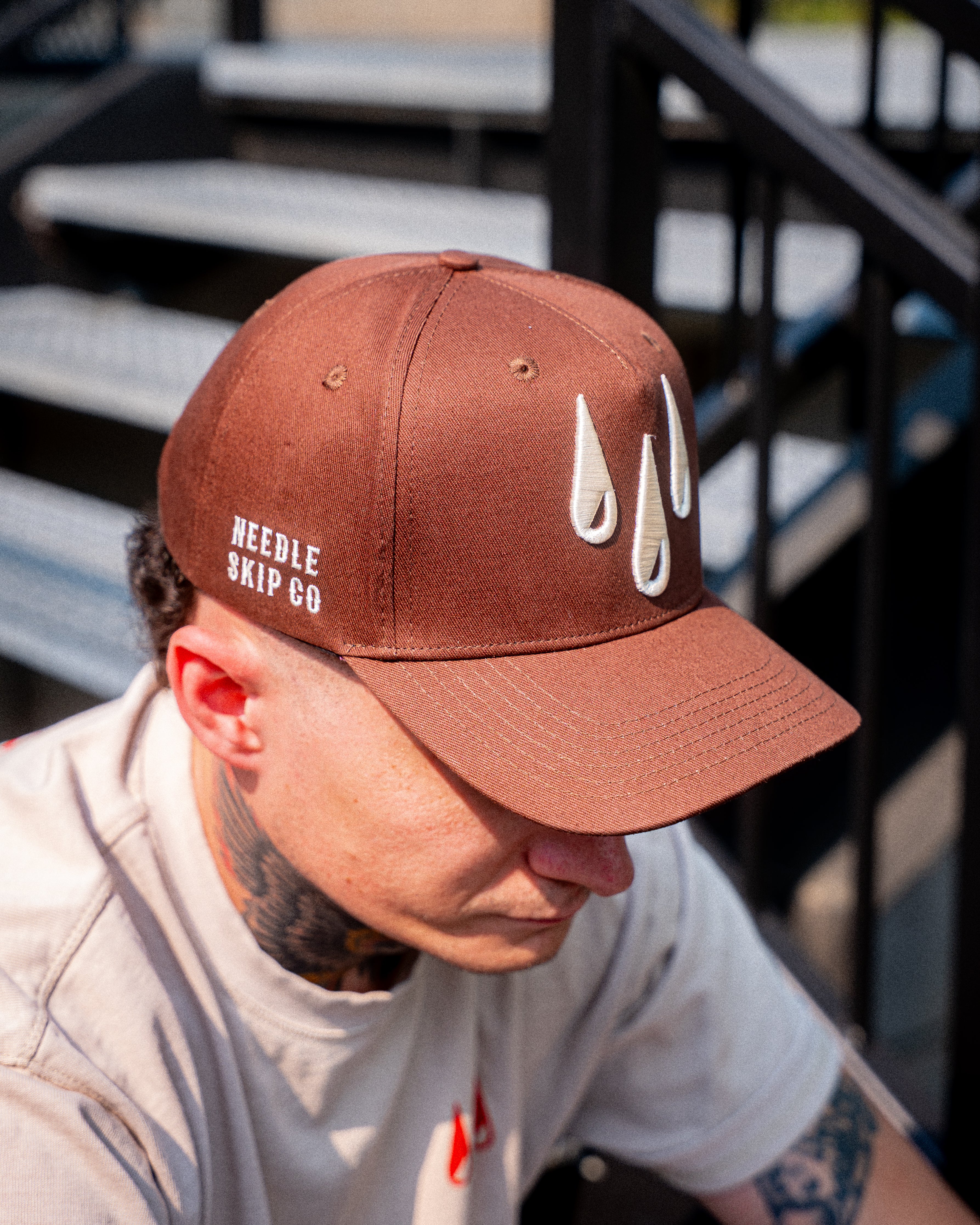 3 Drops Signature Snapback - Dark Brown