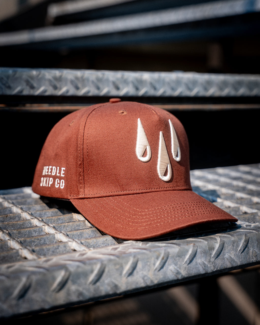 3 Drops Signature Snapback - Dark Brown